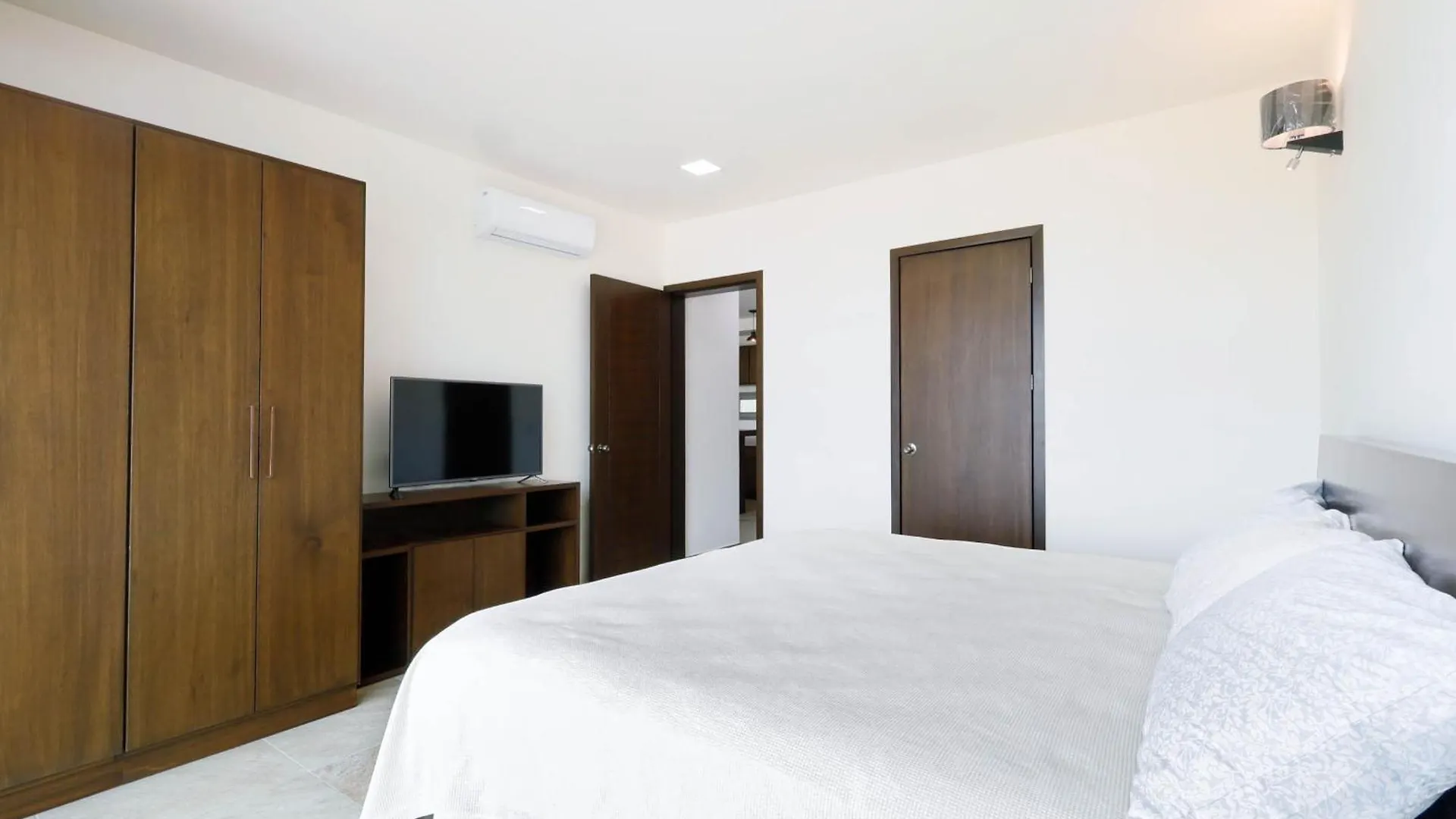 La Poza Suites Isla Mujeres Aparthotel